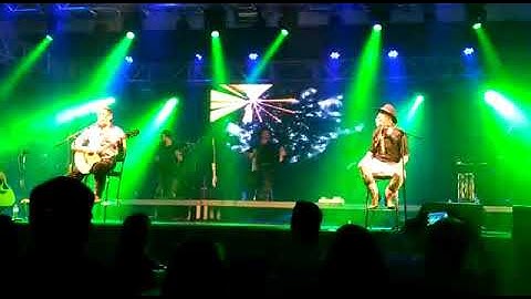 Guri - Oswaldir e Carlos Magrão (ao vivo). Show de encerramento.