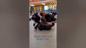 Shallow Lasso / Spider Guard ATTACK