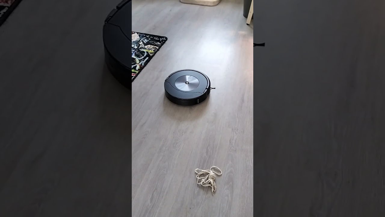 Roomba Combo J7 Switching From Vacuuming To Mopping Mode