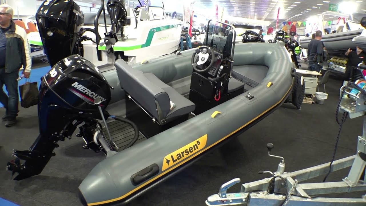 ⁣Small Floating Boat 2023 by LARSEN