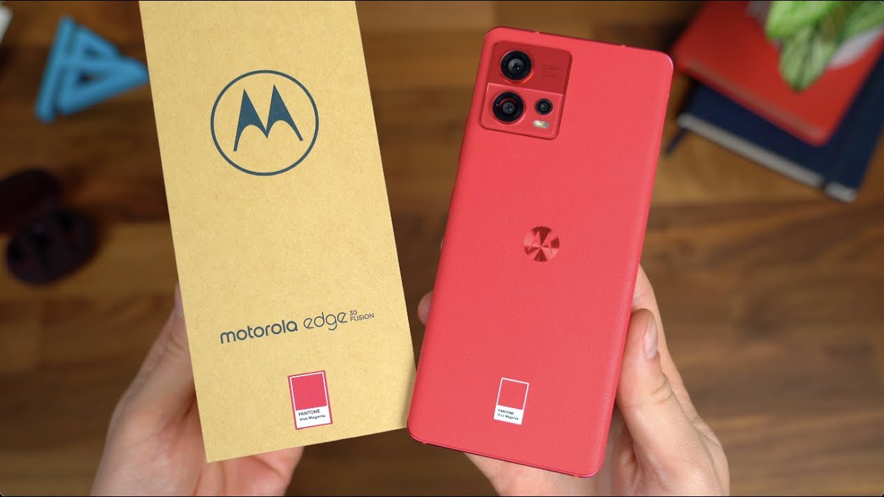 Motorola Edge 30 Fusion Unboxing: Viva Magenta! 