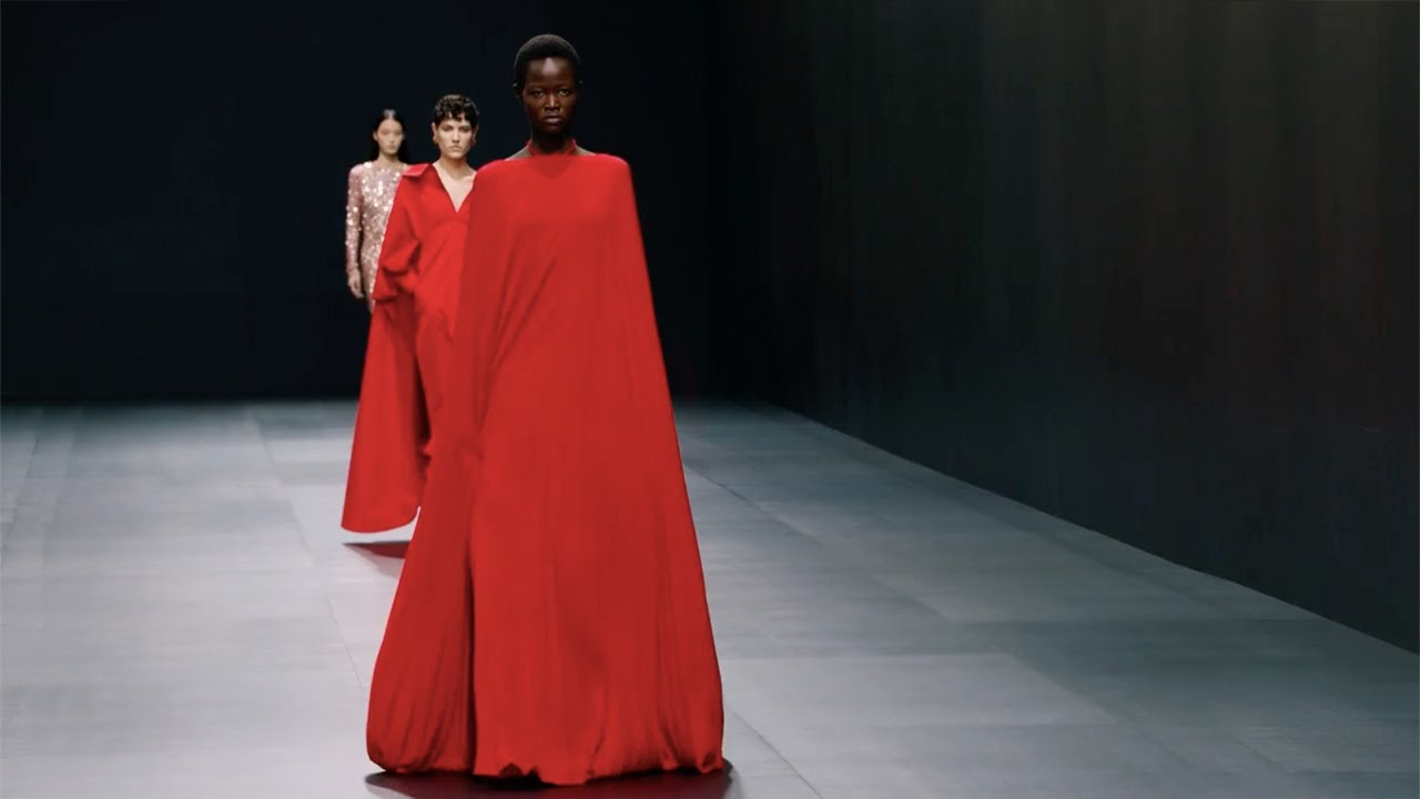 Valentino Spring/Summer 2023 Paris