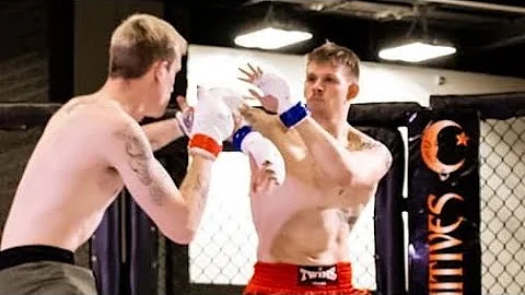 PF4 Kevyn Miner vs Aaron Sutterfield brutal knocko...