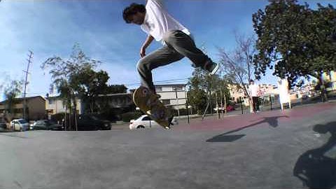 Paul Rodriguez 360 Flip