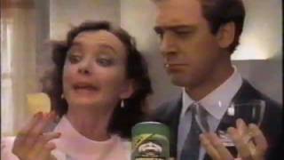 1985 Pringles Sour Cream 'n Onion potato chips commercial.