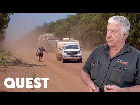 Jim Foody Fixes Broken Engine To Cross Crocodile Infested River | Outback Truckers