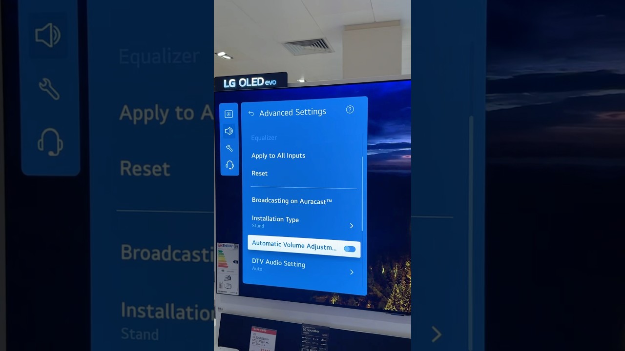 Adjusts volume automatically 