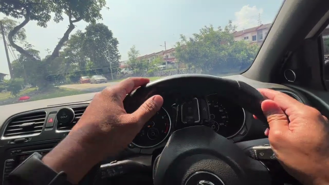 🚗 2012 Volkswagen Golf R