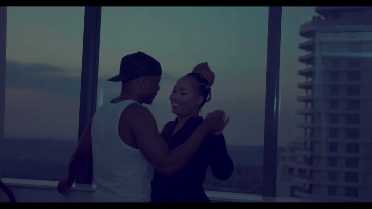 Asvnte & 031Choppa - Mina (Official Video) auf YouTube ansehen Asvnte & 031Choppa - Mina (Official Video) auf YouTube ansehen