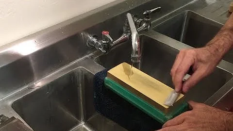How To Sharpen Your Razor In 3 Minutes
