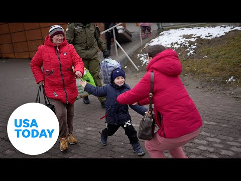 Ukraine live stream: Ukrainian refugees arrive in Poland, Romania | USA TODAY