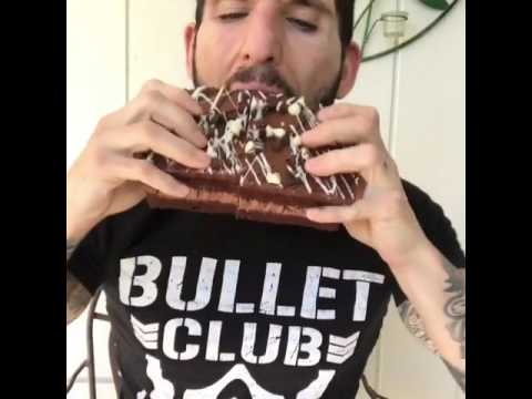 Fun Sized Review: Hershey's Triple Chocolate Mousse Cake ...