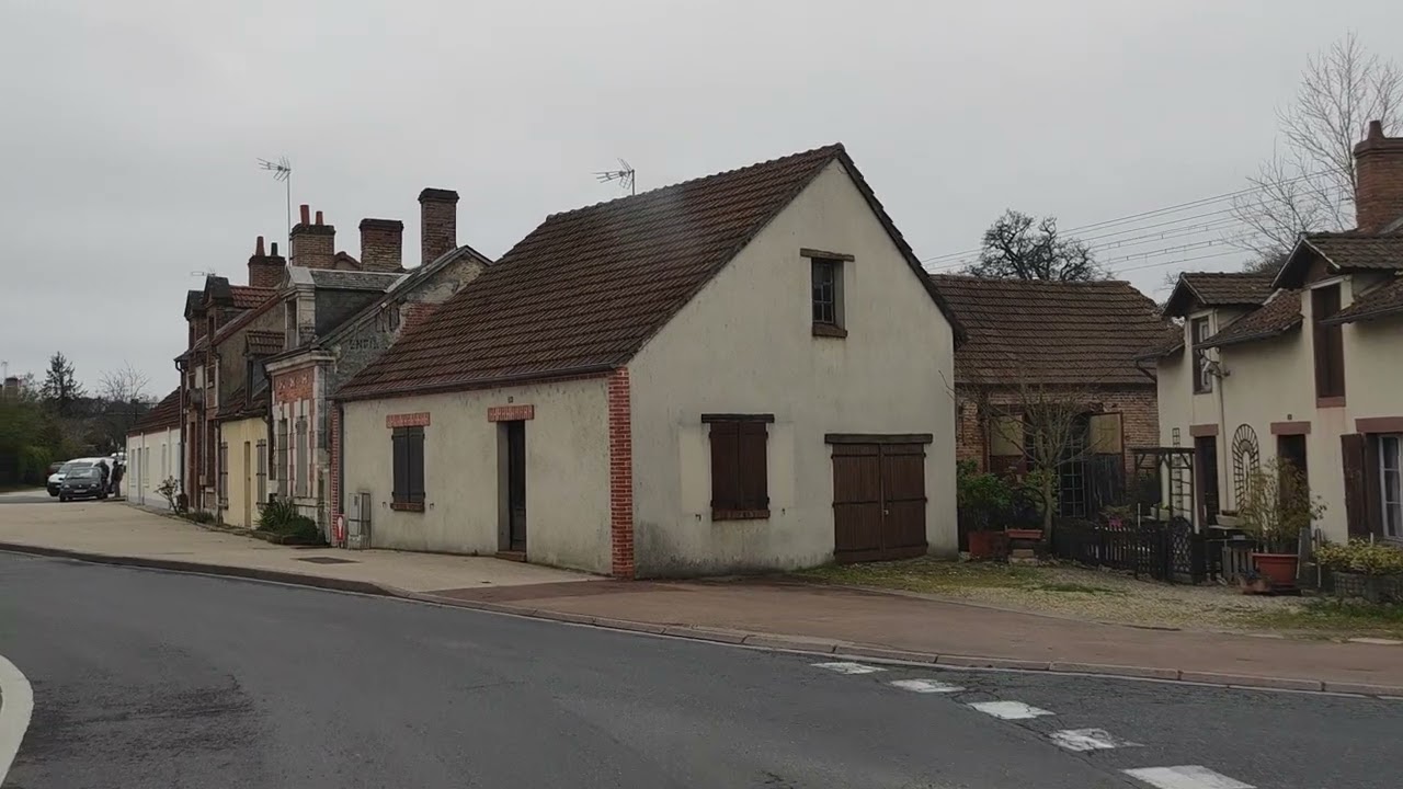 Driving - France Lamotte - Beuvron | Beautiful French towns. POV Drive Europe