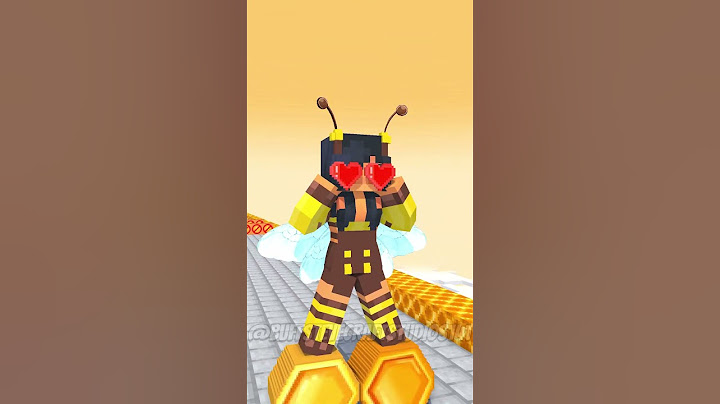 Cargo Skates Run Challenge with Queen Bee Aphmau #shorts #minecraft #fyp #aphmau