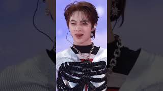 Iconic money dance #nunew #nunewchawarin Iconic money dance #nunew #nunewchawarin