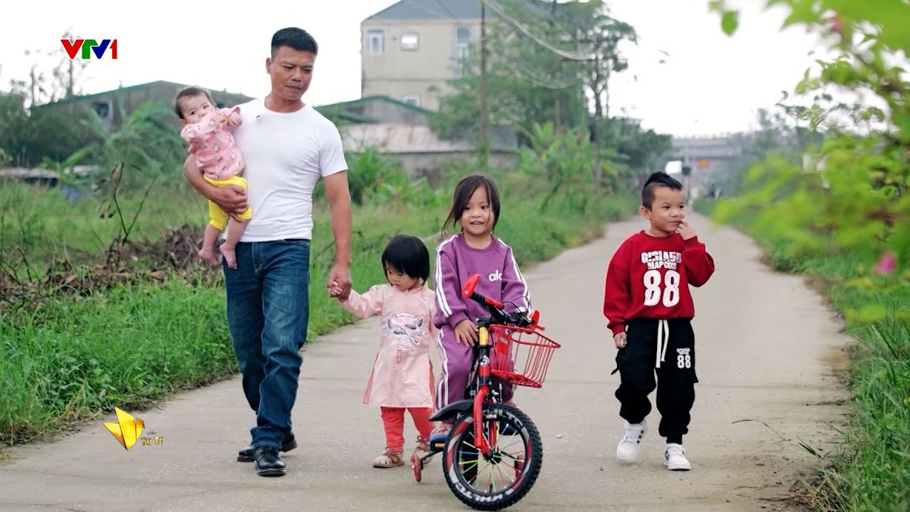 Võ sư trở thành người cha của những em bé sơ sinh mồ côi