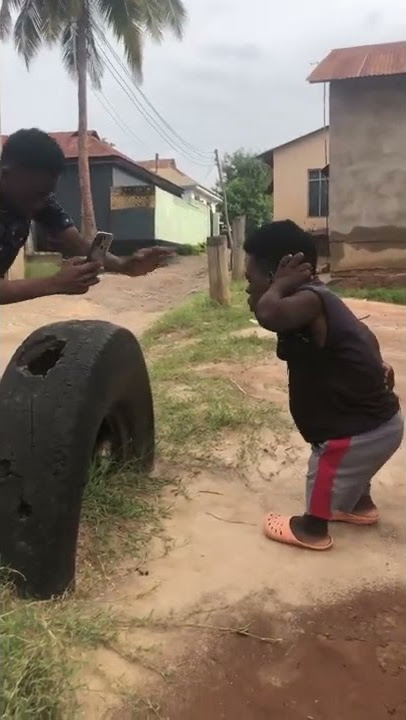 mtukufu alichomfanyia huyu jamaa(usisahau ku subscribe 🔔 like 👍 comment 🗨️ share)