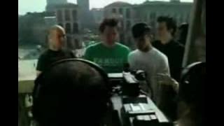 Download lagu Lillian ( 44)