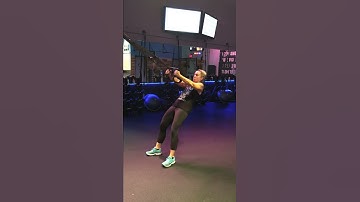 TRX Squat to Bicep Clutch 💪🏼