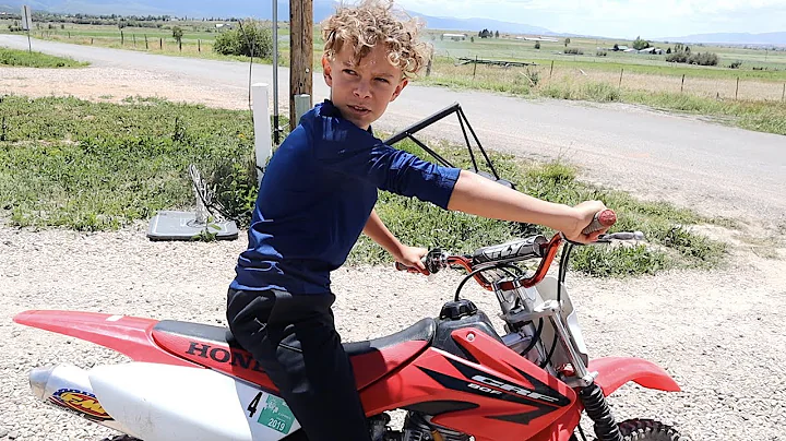 FIRST TIME RIDING A DIRT BIKE!