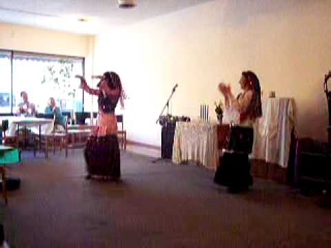 Persian Dance - Arezu and Gisso (mom and dautghter)