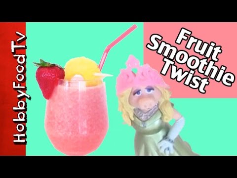 strawberry-pineapple-smoothie-+-miss-piggy!-hobbykidstv