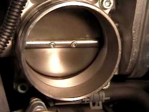 Throttle Body opening and closing - YouTube