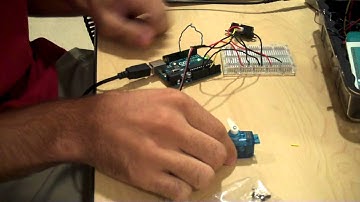 Light Sensor Servo