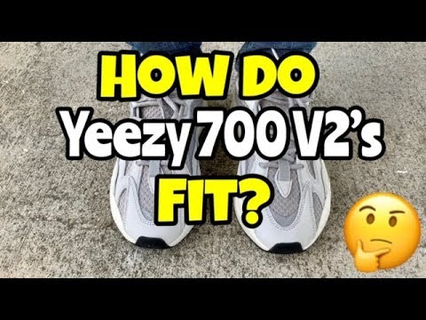 How do Yeezy 700 BOOST V2 fit - YouTube