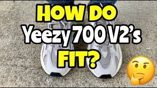 How do Yeezy 700 BOOST V2 fit