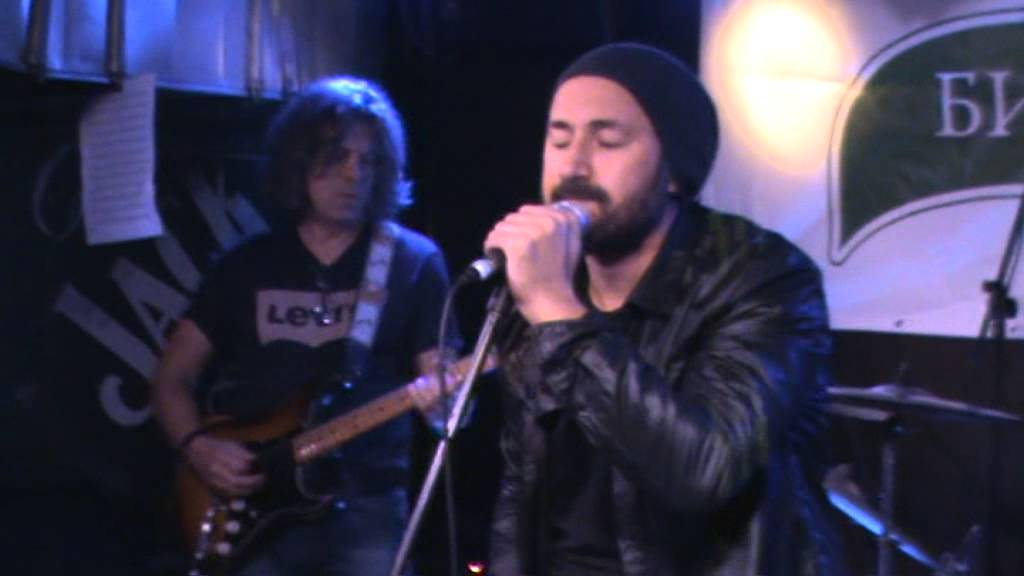 стефан баторий STEFAN VALDOBREV - Tam shte izbyagame, tam shte se skriem (Live @ Stroeja, Sofia - 25 October 2012)