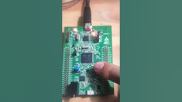 nhấp nháy led trên kit STM32F4