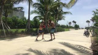 ??Bolivian Movie Star Yecid Benavides JR getting a Power Hour Round on Miami Beach #Boxing #AMC