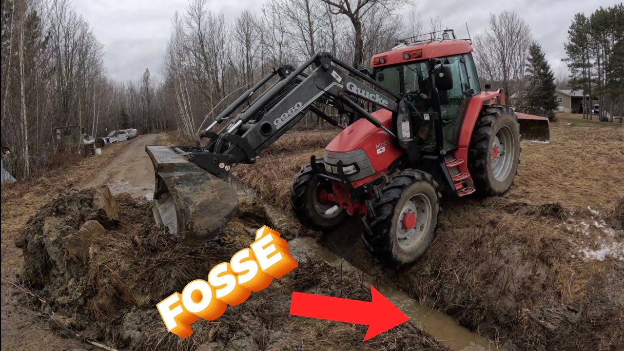 ON RECREUSE LE FOSSÉ AVEC LE MCCORMICK !!!