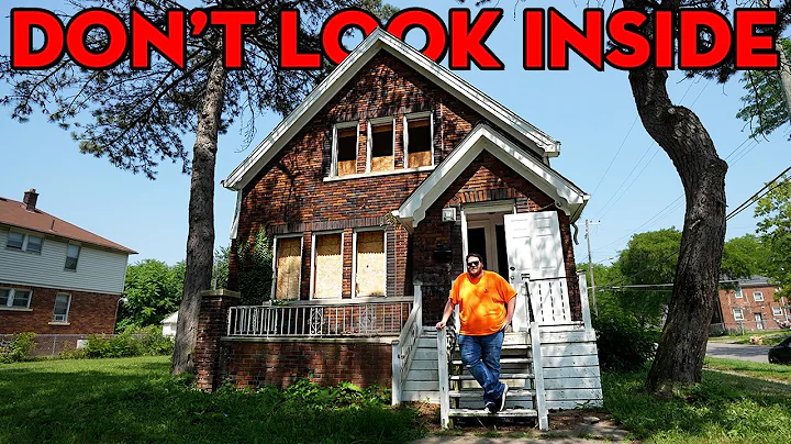 Inside A 100 Year Old Abandoned Detroit House