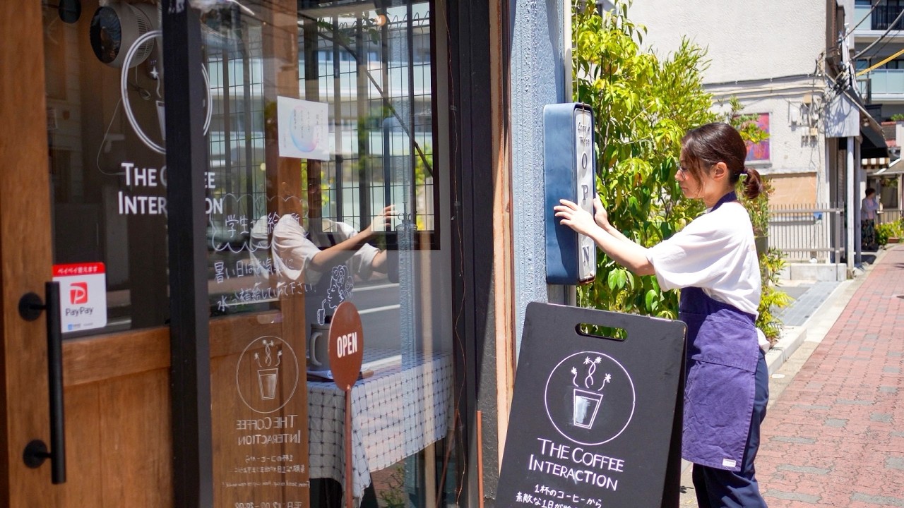 海外で見た理想を追いかけて。“人と人をつなぐカフェ”を営む女性店主の1日に密着