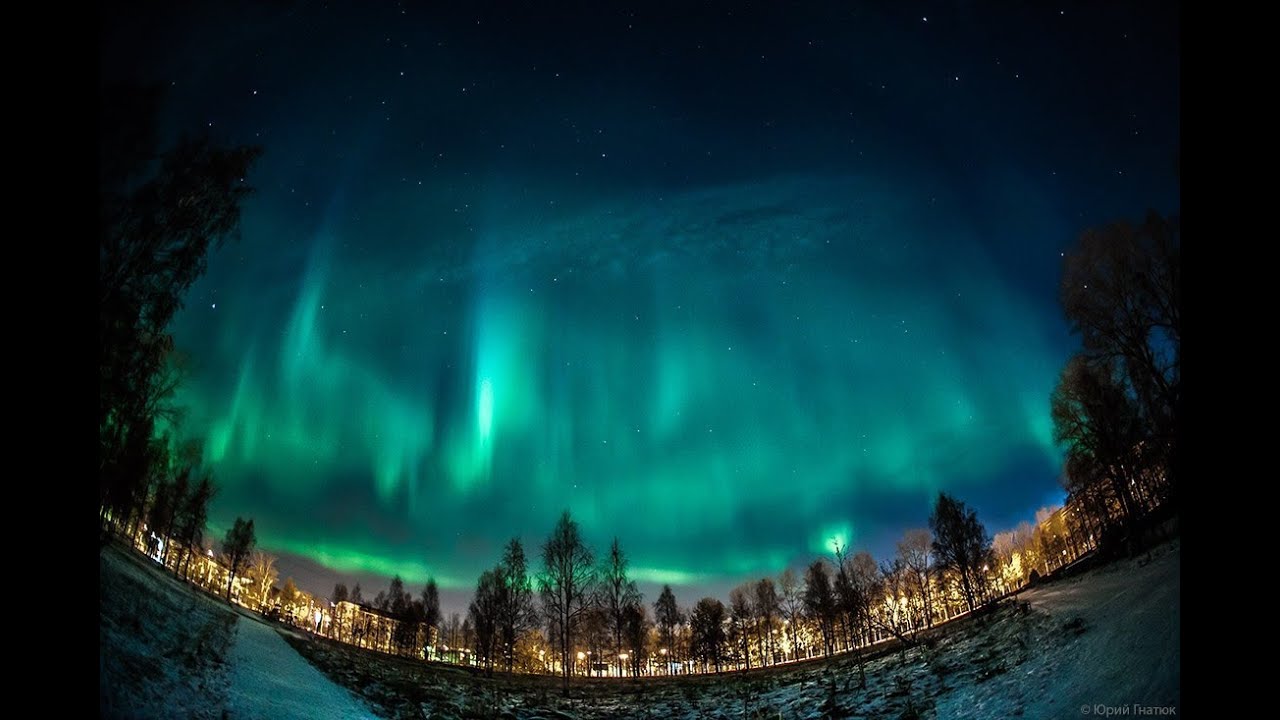 Northern. Северное сияние в Батагае. Полярное сияние Аврора бореалис. Оймякон Северное сияние. Полярное сияние Архангельск.