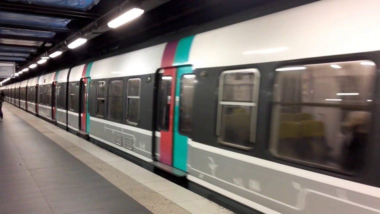 (PARIS) MI79 RER B - Châtelet - Les Halles (RATP) - YouTube