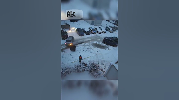 Водитель от бога 😂 дворник в шоке. Ас на авто показал класс.
