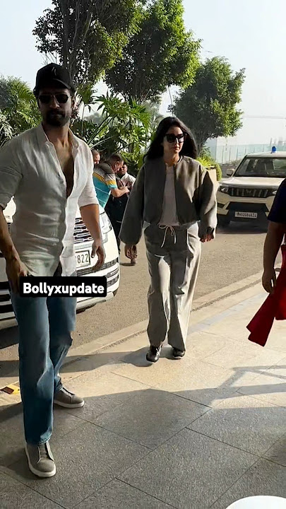 Katrina Kaif and Vicky Kaushal spotted at Mumbai Airport today ❤️ 🙈