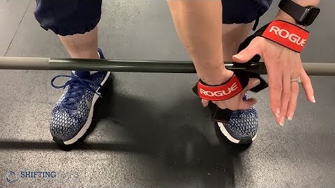 How To Use Olympic Lifting Straps | Fitness Tutorial