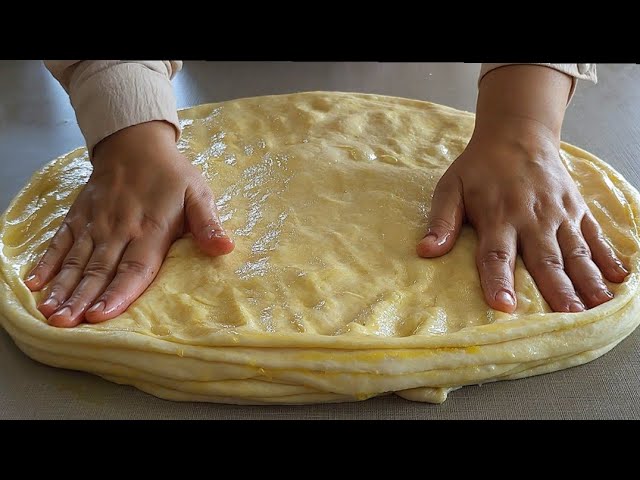 Curry Moon porno Porno notanish kunnilingus beradi