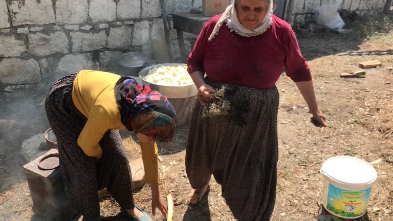 Keçi derisine peynir bastık 😋🥳 #köy #vlog #short