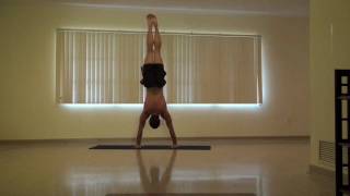 Handstand Wobble