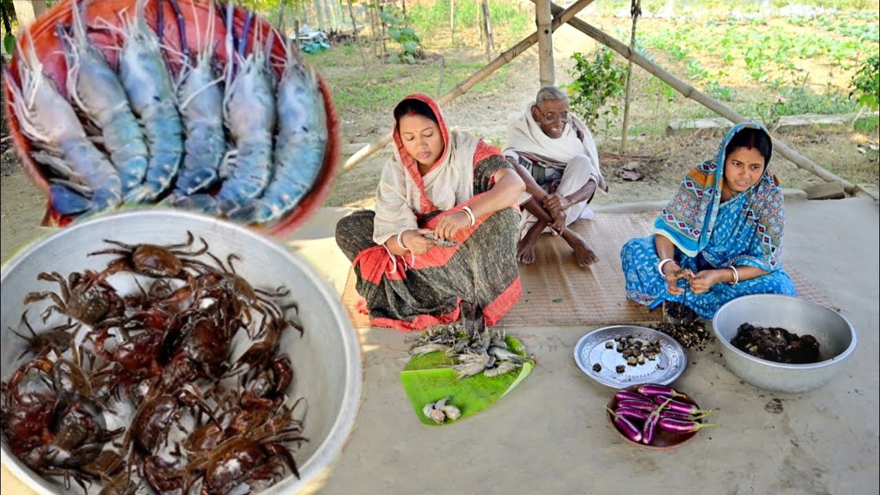 গন্ধরাজ লেবুদিয়ে গলদা চিংড়ি ভাপা আর বেগুন দিয়ে কাঁকড়ার ঝাল রান্না এই দিয়ে দুপুরে খাওয়া দাওয়া