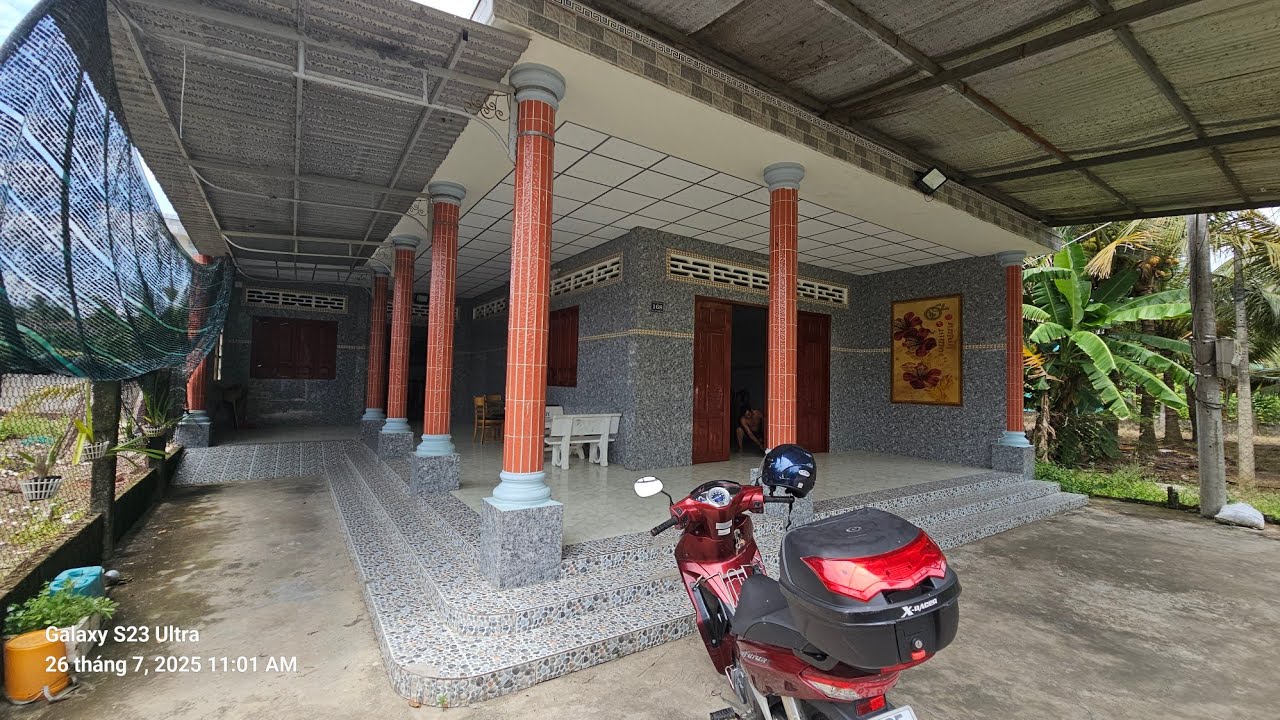 TẬP 3171:Nhà Đẹp Có Thổ Cư Mặt Tiền Đường Nhựa,Chủ Tặng Hết Nội thất