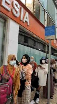 Antrian pajang di ATM BNI