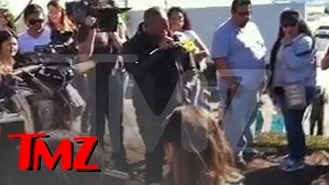 Tyrese Breaks Down in Tears at Paul Walker Crash Site | TMZ
