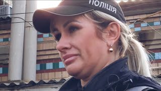 Она хотела жыть на Пальма-де-Майорка но служит в полиции Любашевка