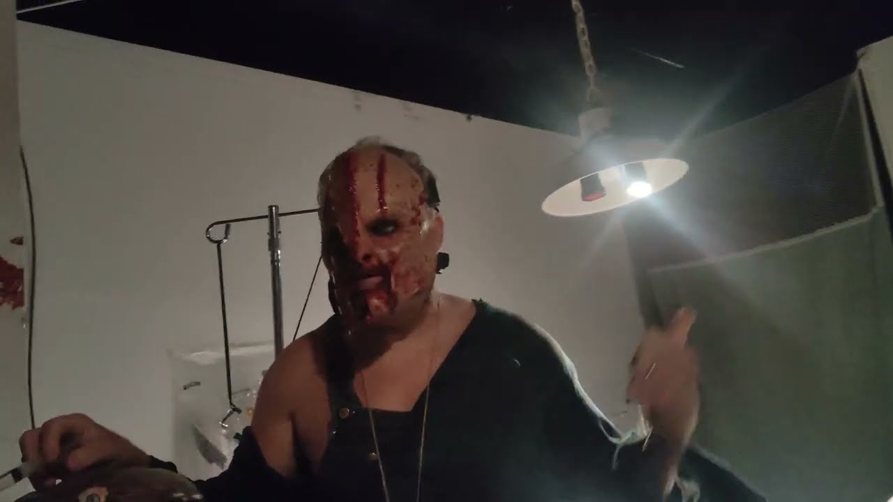 We were invited to HELL'S DUNGEON HAUNTED Attraction 🤡